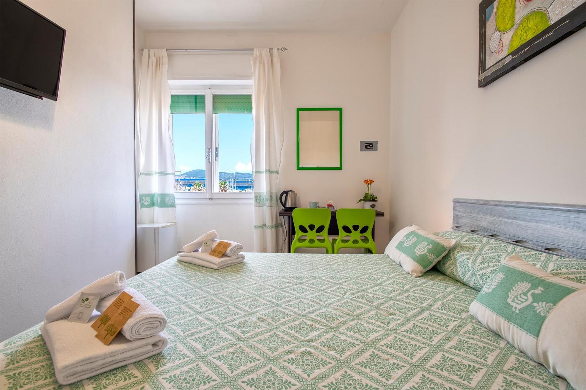 アルゲーロ Horizon Bed & Breakfast エクステリア 写真